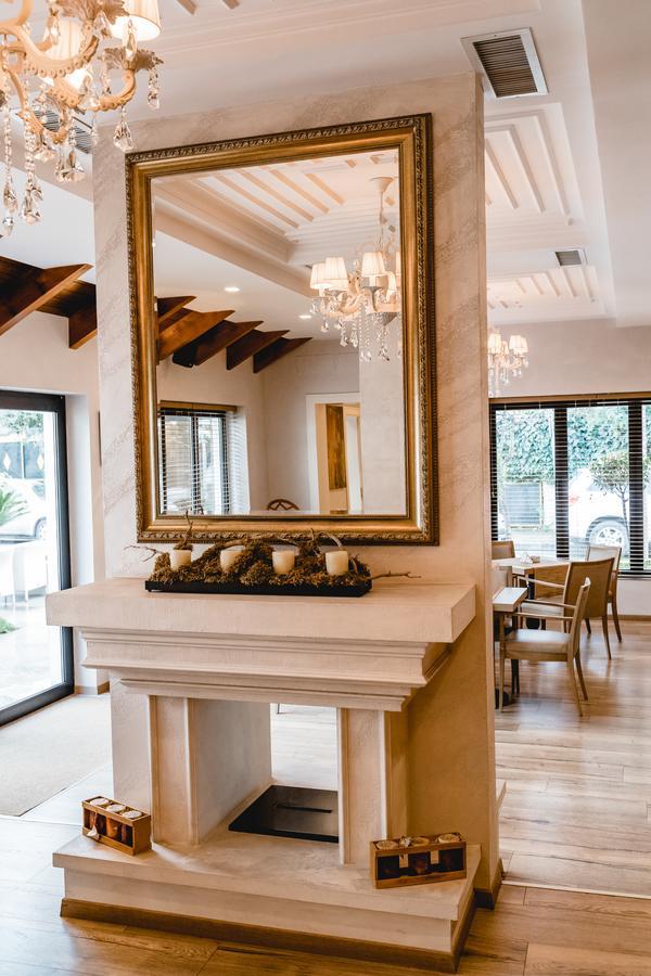 Green House Hotel & Restaurant Tirana Exterior photo