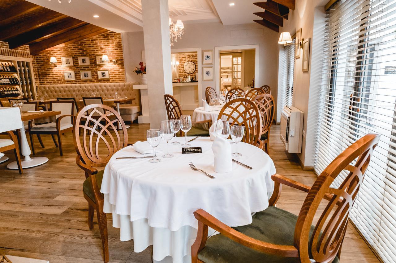 Green House Hotel & Restaurant Tirana Exterior photo