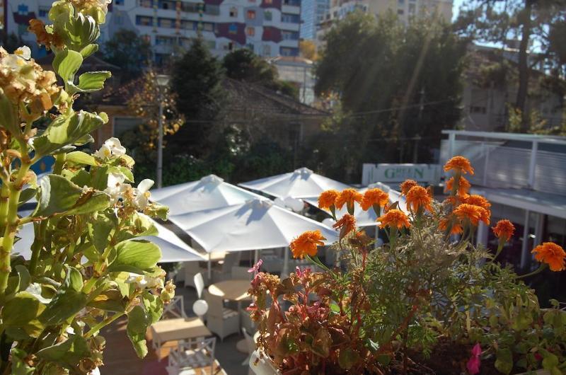 Green House Hotel & Restaurant Tirana Exterior photo